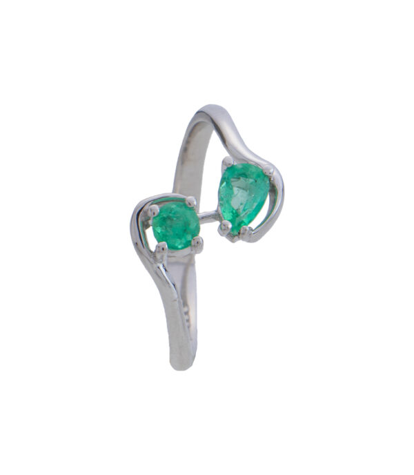 sterling-silver-emerald-ring-natural-precious-stone