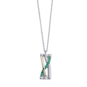 emerald-mythical-necklacet-lush-green-gemstone